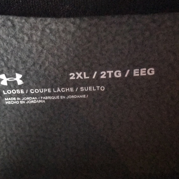 Under Armour mens pullover size 2xl used in great condition - Picture 3 of 4